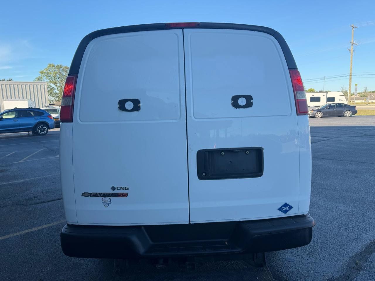 Used 2014 Chevrolet Express 3500 Extended RWD image 4