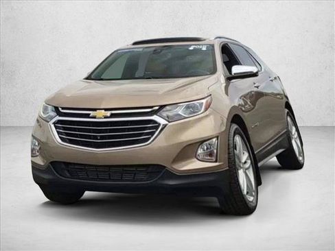 Certified 2019 Chevrolet Equinox Premier FWD image 3