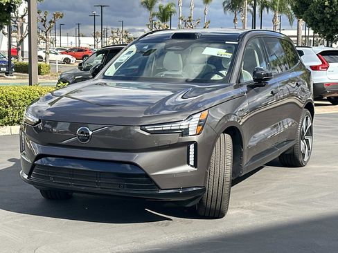 New 2025 Volvo EX90 Ultra image 6