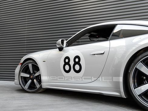 Certified 2023 Porsche 911 Sport Classic RWD image 15