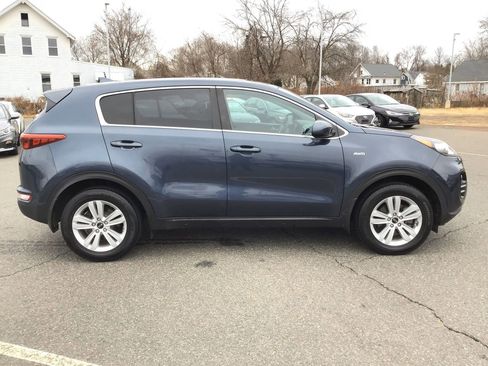 Used 2017 Kia Sportage LX AWD/4WD image 9