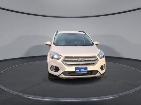 Used 2018 Ford Escape SE image 3