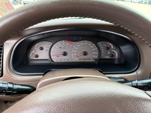 Used 2003 Toyota Sequoia Limited image 16