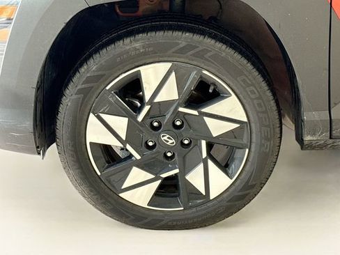Certified 2024 Hyundai Kona SEL AWD/4WD image 12