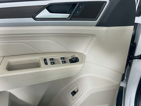 Used 2021 Volkswagen Atlas SE w/ Panoramic Sunroof Package FWD image 15