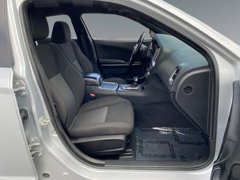 Used 2023 Dodge Charger SXT RWD image 15