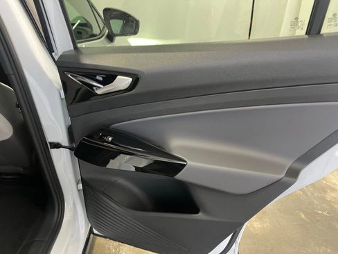 Certified 2022 Volkswagen ID.4 Pro S image 21