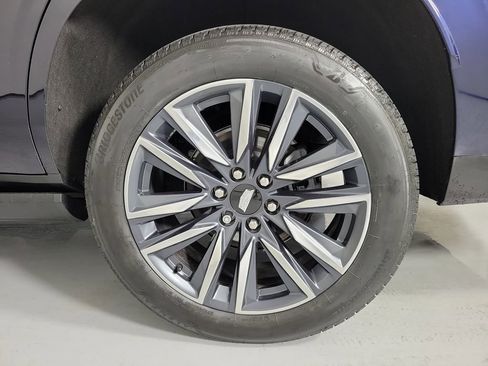 Certified 2022 Cadillac Escalade Sport w/ Touring Package AWD/4WD image 10