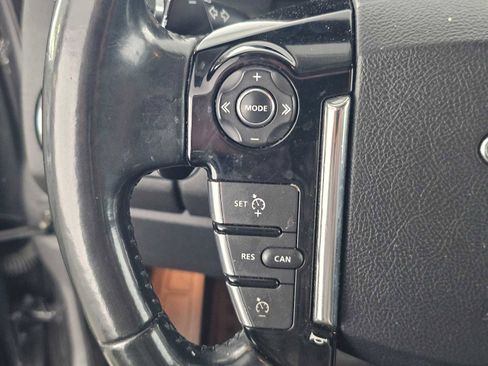 Used 2016 Land Rover LR4 HSE image 27