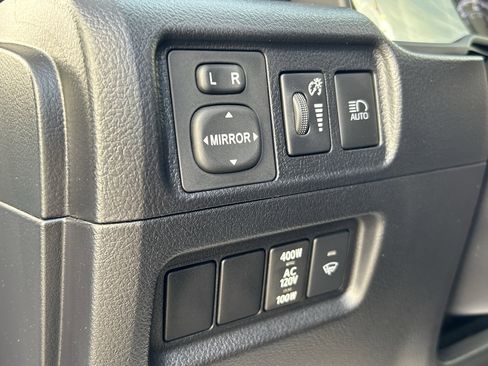Certified 2022 Toyota 4Runner TRD Off-Road Premium w/ Moonroof Package AWD/4WD image 15