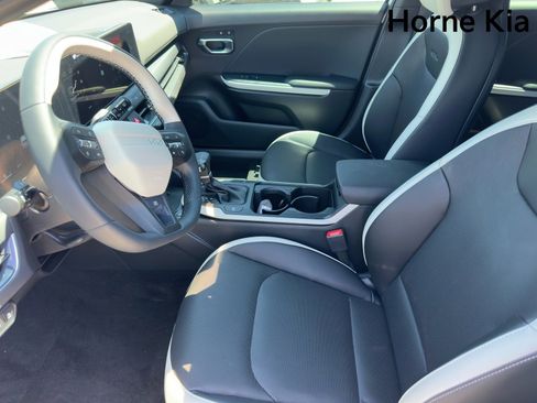 New 2026 Kia K4 EX FWD image 9