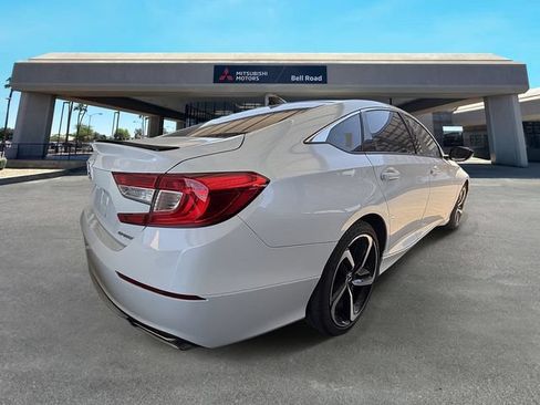 Used 2022 Honda Accord Sport image 6