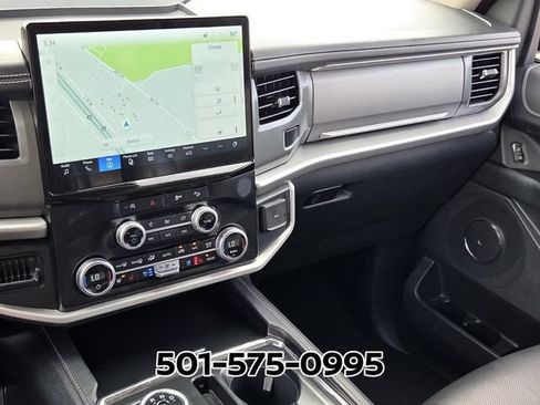 Used 2024 Ford Expedition XLT AWD/4WD image 29