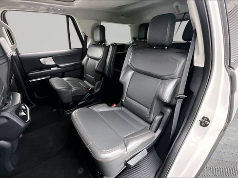 Certified 2025 Ford Expedition Active AWD/4WD image 26
