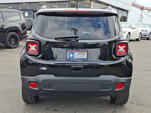 Certified 2023 Jeep Renegade Altitude image 10