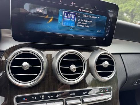 Used 2019 Mercedes-Benz C 300 Sedan image 34