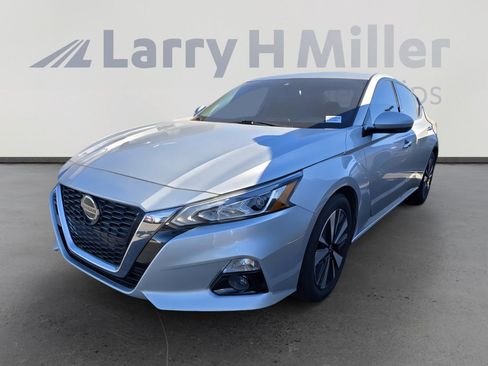 Used 2019 Nissan Altima 2.5 SL image 1