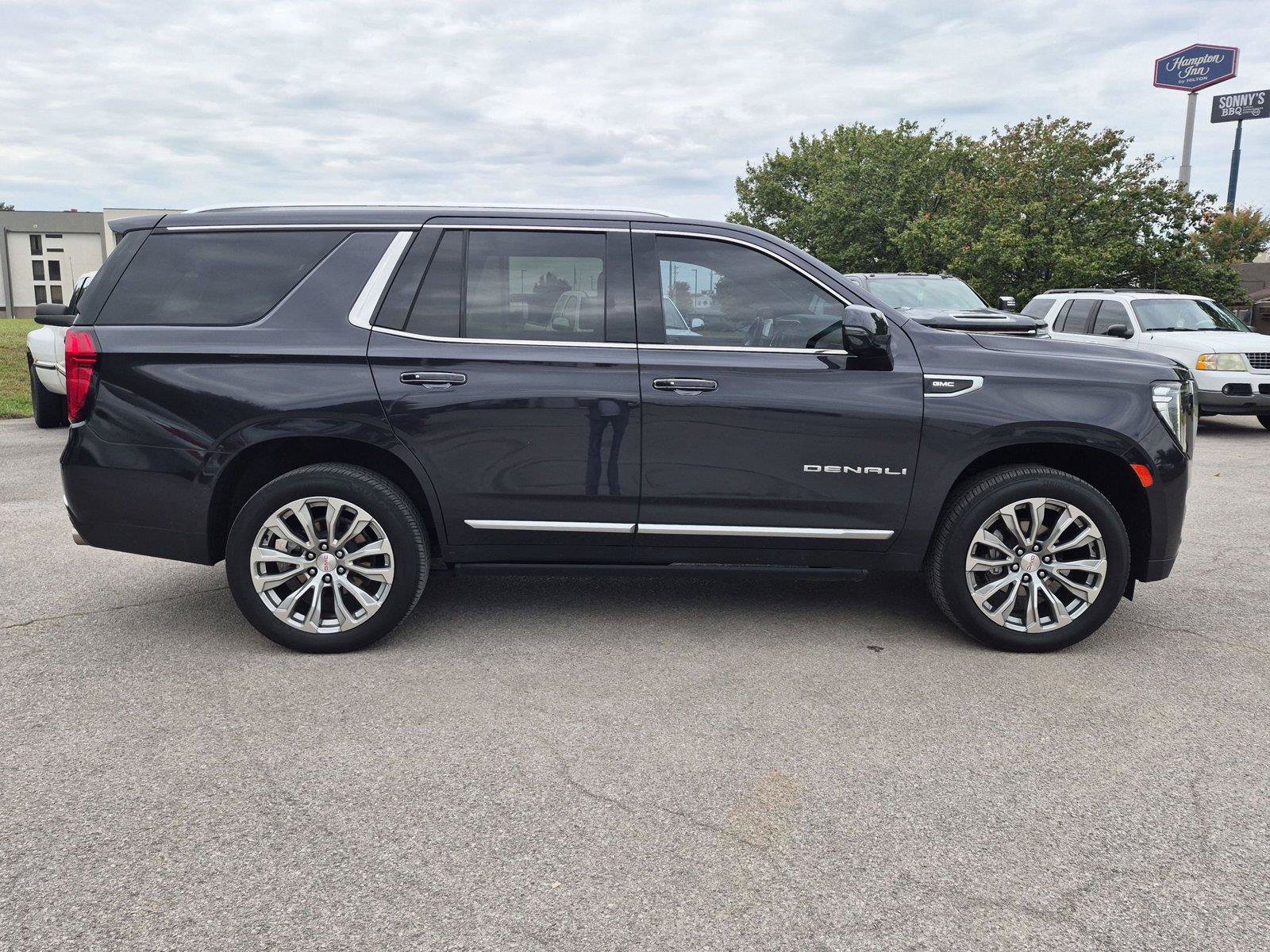 Used 2024 GMC Yukon Denali AWD/4WD image 6