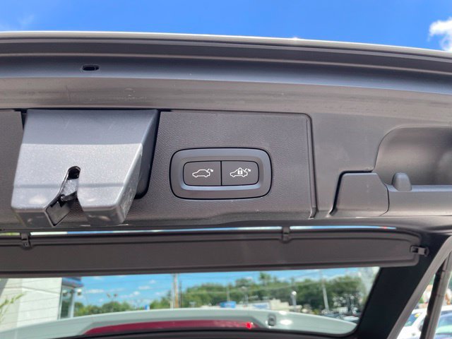 Used 2024 Volvo XC60 B5 Plus AWD/4WD image 51