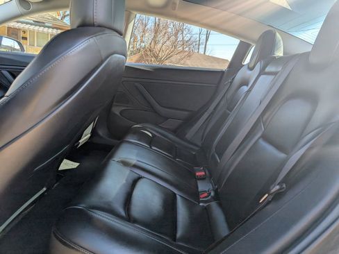 Used 2019 Tesla Model 3 Long Range image 21