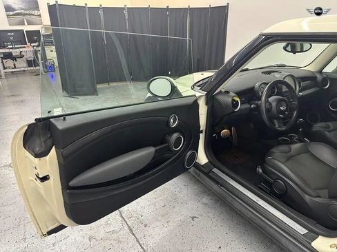 Used 2012 MINI Cooper Clubman S FWD image 9