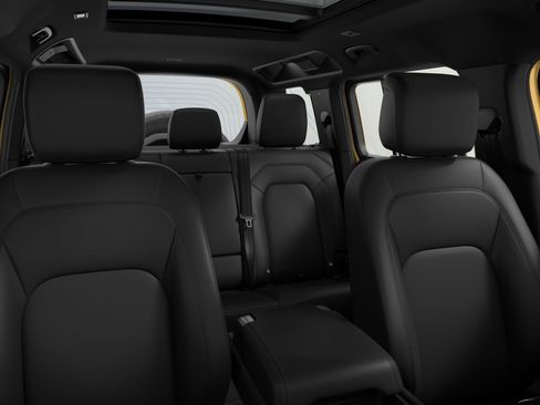 New 2026 Land Rover Defender 110 AWD/4WD image 6
