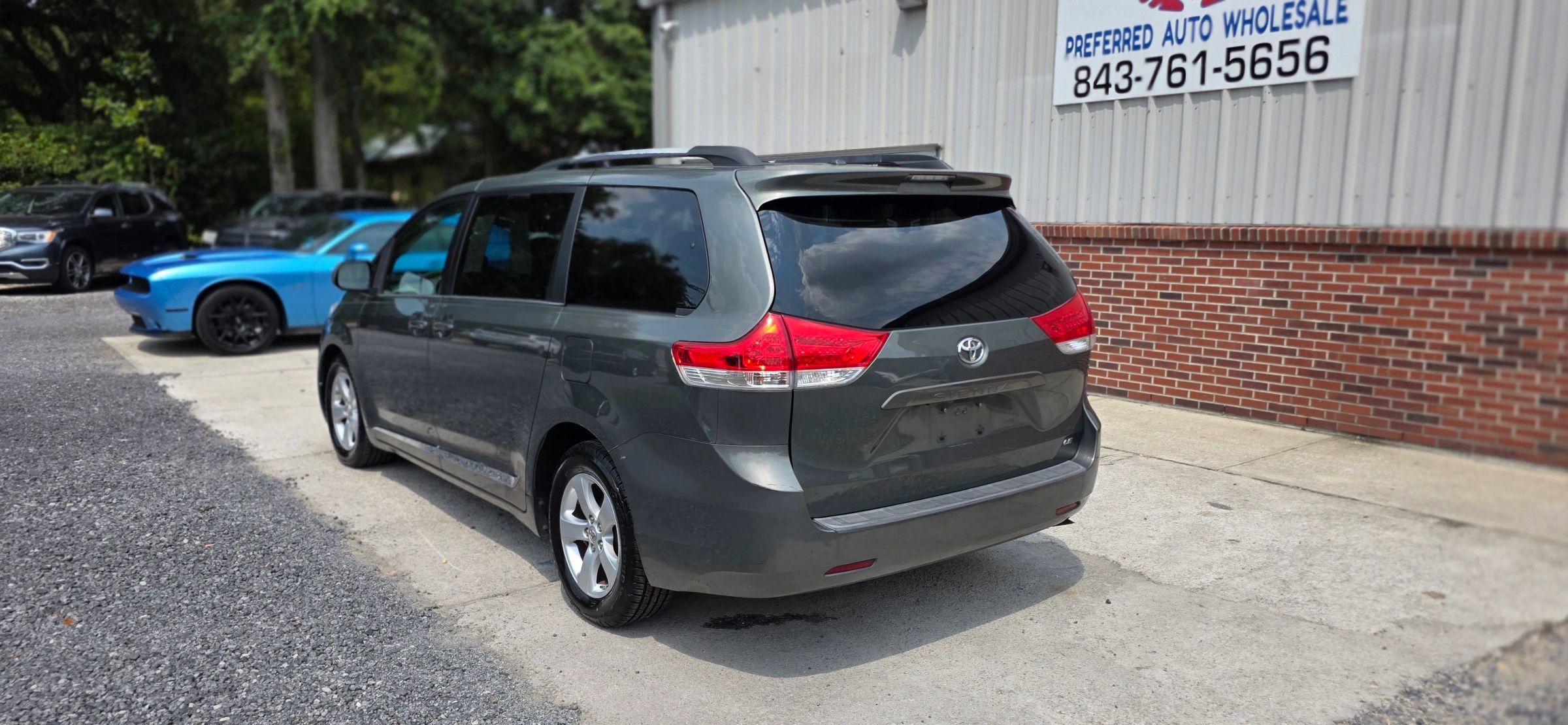 Used 2013 Toyota Sienna LE FWD image 5