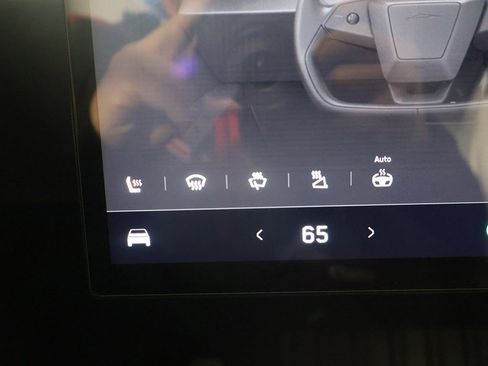 Used 2024 Tesla Cybertruck AWD Crew Cab image 50