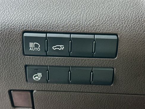 Used 2020 Lexus RX 350 AWD w/ Premium Package image 17