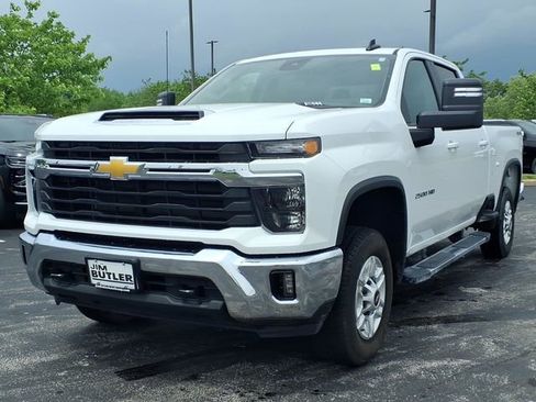 Used 2025 Chevrolet Silverado 2500 LT w/ Convenience Package AWD/4WD image 1
