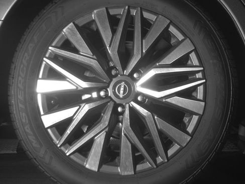 Used 2025 Nissan Altima 2.5 SV image 15