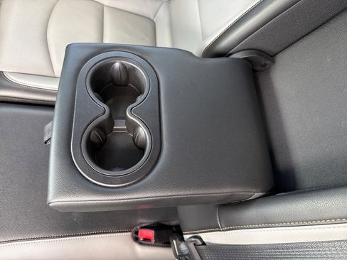 Used 2020 GMC Terrain SLT w/ Preferred Package image 17