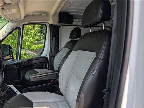 Used 2025 RAM ProMaster 2500 w/ Convenience Group FWD image 20