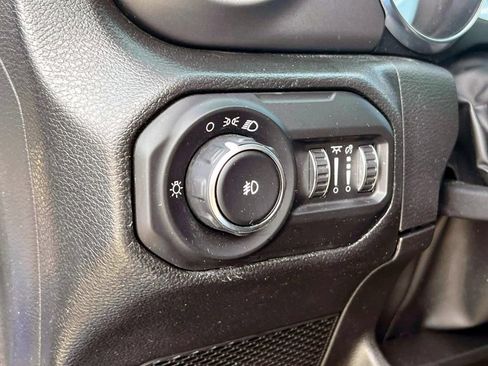 Used 2022 Jeep Wrangler Unlimited Sport AWD/4WD image 21