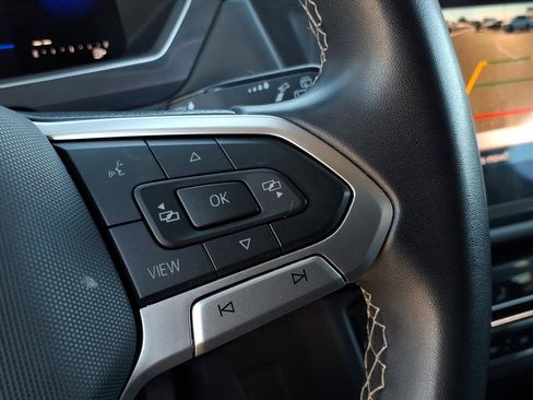 Certified 2024 Volkswagen Tiguan SE image 31