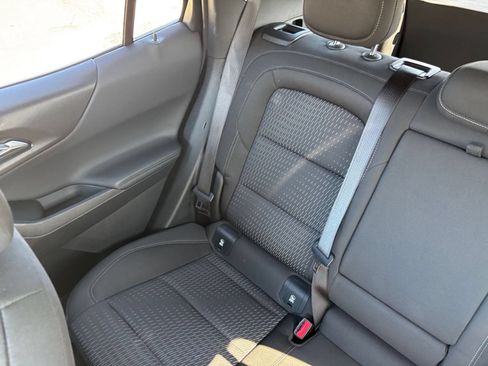 Used 2025 Chevrolet Equinox LT FWD image 39