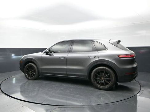 Used 2020 Porsche Cayenne AWD/4WD image 2