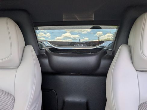 Used 2018 Nissan 370Z Touring RWD image 14