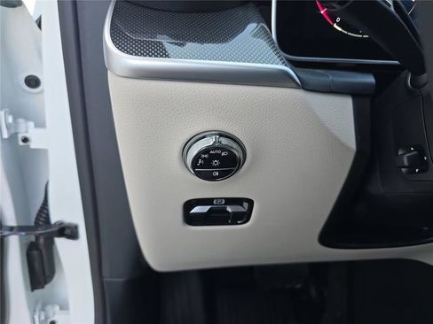 New 2026 Mercedes-Benz GLC 300 4MATIC image 35