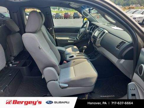 Used 2014 Toyota Tacoma 4x4 Access Cab V6 w/ SR5 Package image 10