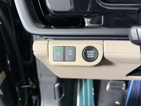 New 2025 Porsche Panamera image 33