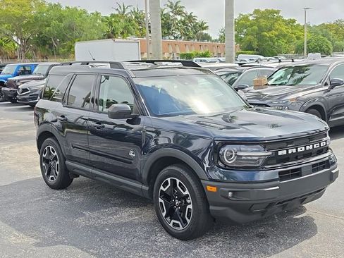 Used 2021 Ford Bronco Sport Outer Banks w/ Outer Banks Package AWD/4WD image 2