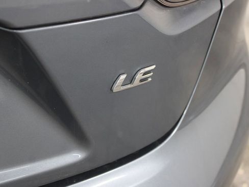 Used 2023 Toyota Corolla LE image 19