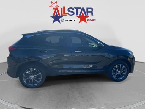 Used 2023 Buick Encore GX Select w/ Sport Touring Package FWD image 8