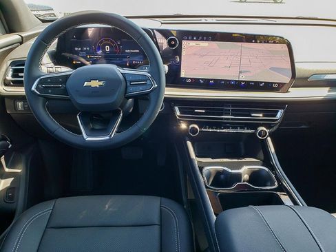 New 2026 Chevrolet Traverse LT w/ Driver Confidence Package image 24