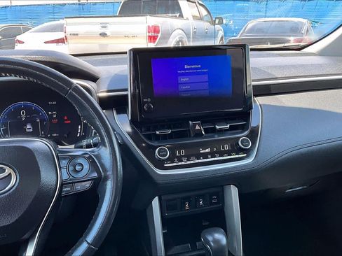 Used 2024 Toyota Corolla Cross XLE FWD image 7