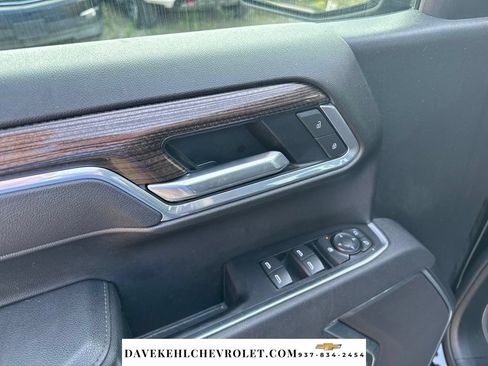Used 2025 Chevrolet Silverado 1500 LT AWD/4WD image 11