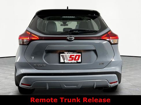 Used 2024 Nissan Kicks SR w/ SR Premium Package FWD image 5