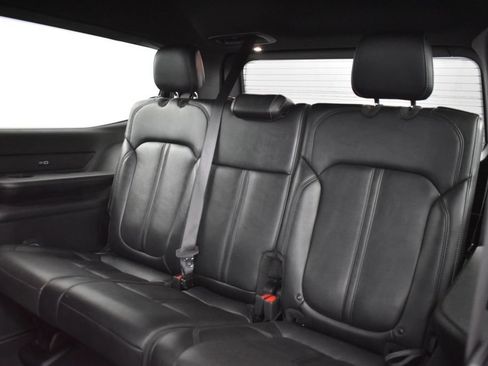 Used 2024 Jeep Wagoneer Series II AWD/4WD image 19