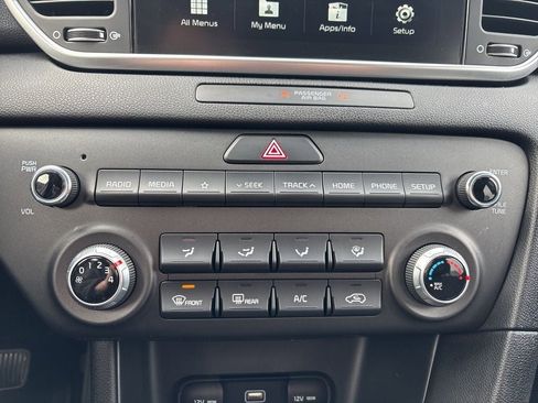 Used 2021 Kia Sportage LX image 21